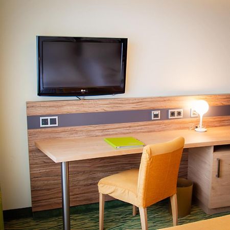 Hotel Bildungsblick Kirchseeon エクステリア 写真