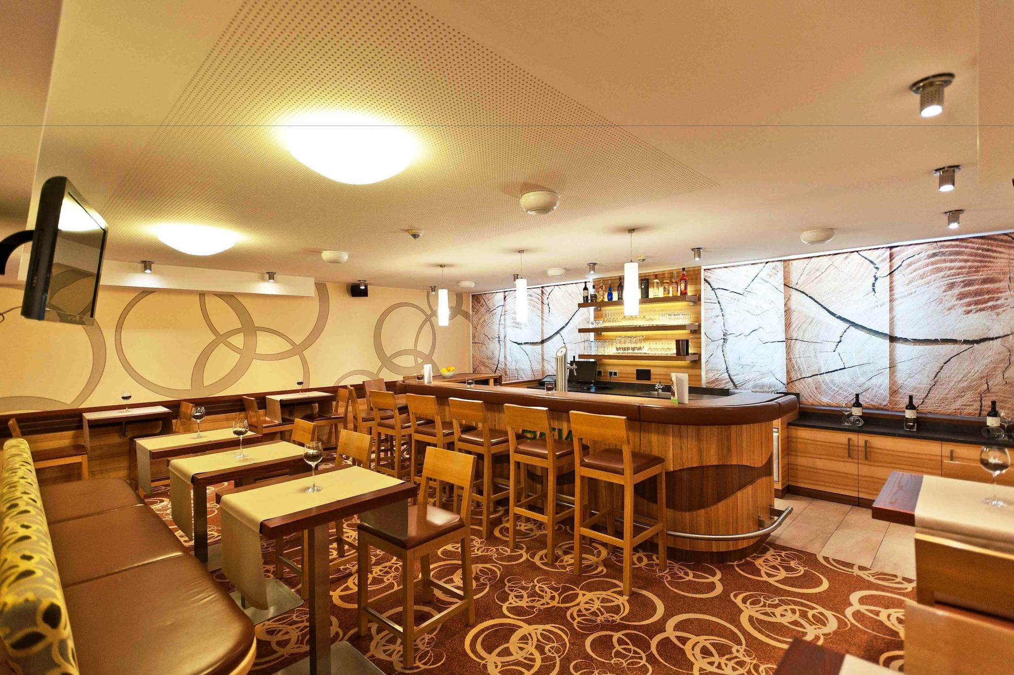 Hotel Bildungsblick Kirchseeon エクステリア 写真
