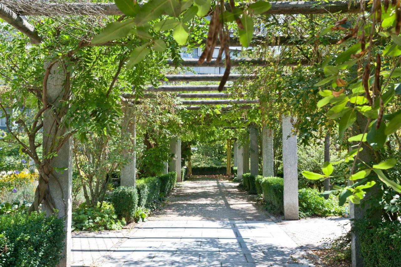 Hotel Bildungsblick Kirchseeon エクステリア 写真